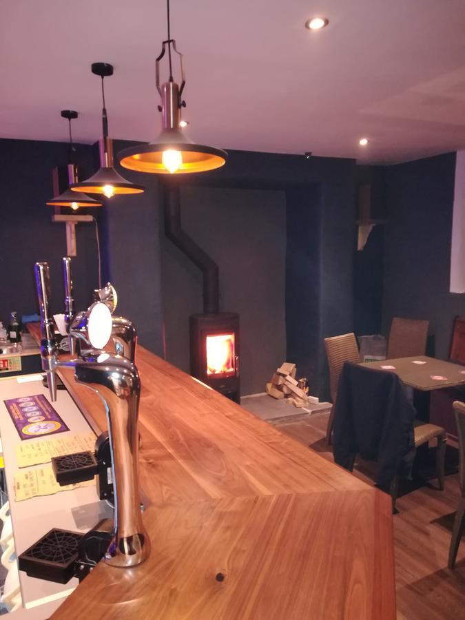 Ty Glyndwr Bunkhouse, Bar And Cafe Hostel Κερνάρφον Εξωτερικό φωτογραφία