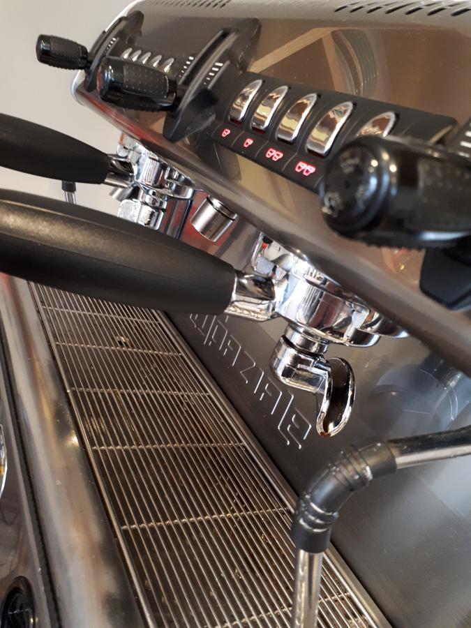 Ty Glyndwr Bunkhouse, Bar And Cafe Hostel Κερνάρφον Εξωτερικό φωτογραφία