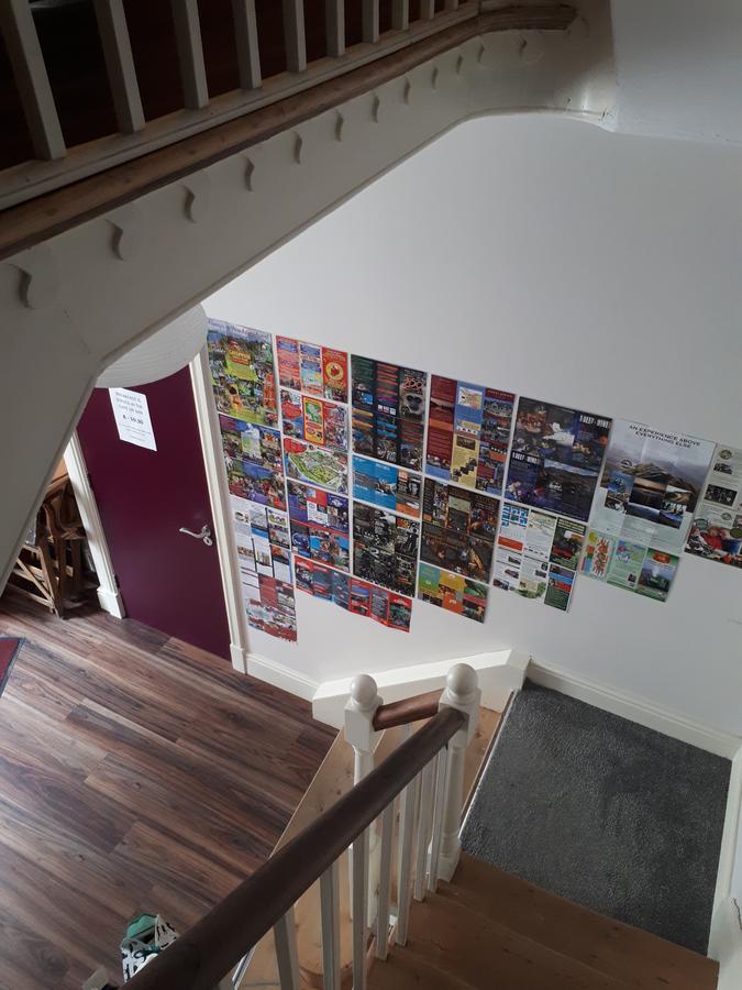 Ty Glyndwr Bunkhouse, Bar And Cafe Hostel Κερνάρφον Εξωτερικό φωτογραφία