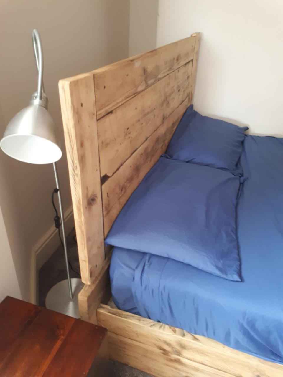 Ty Glyndwr Bunkhouse, Bar And Cafe Hostel Κερνάρφον Εξωτερικό φωτογραφία